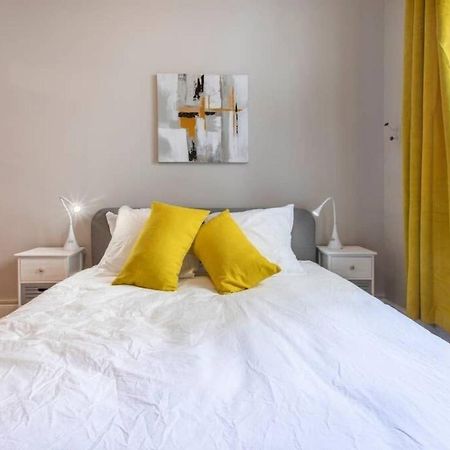 The Red Heart Of Annecy - Beautiful Apartment For 4 People エクステリア 写真