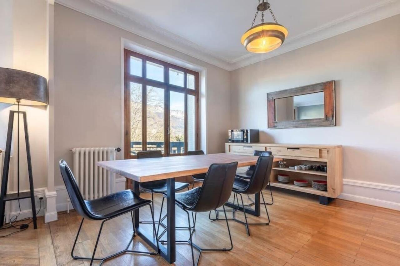 The Red Heart Of Annecy - Beautiful Apartment For 4 People エクステリア 写真