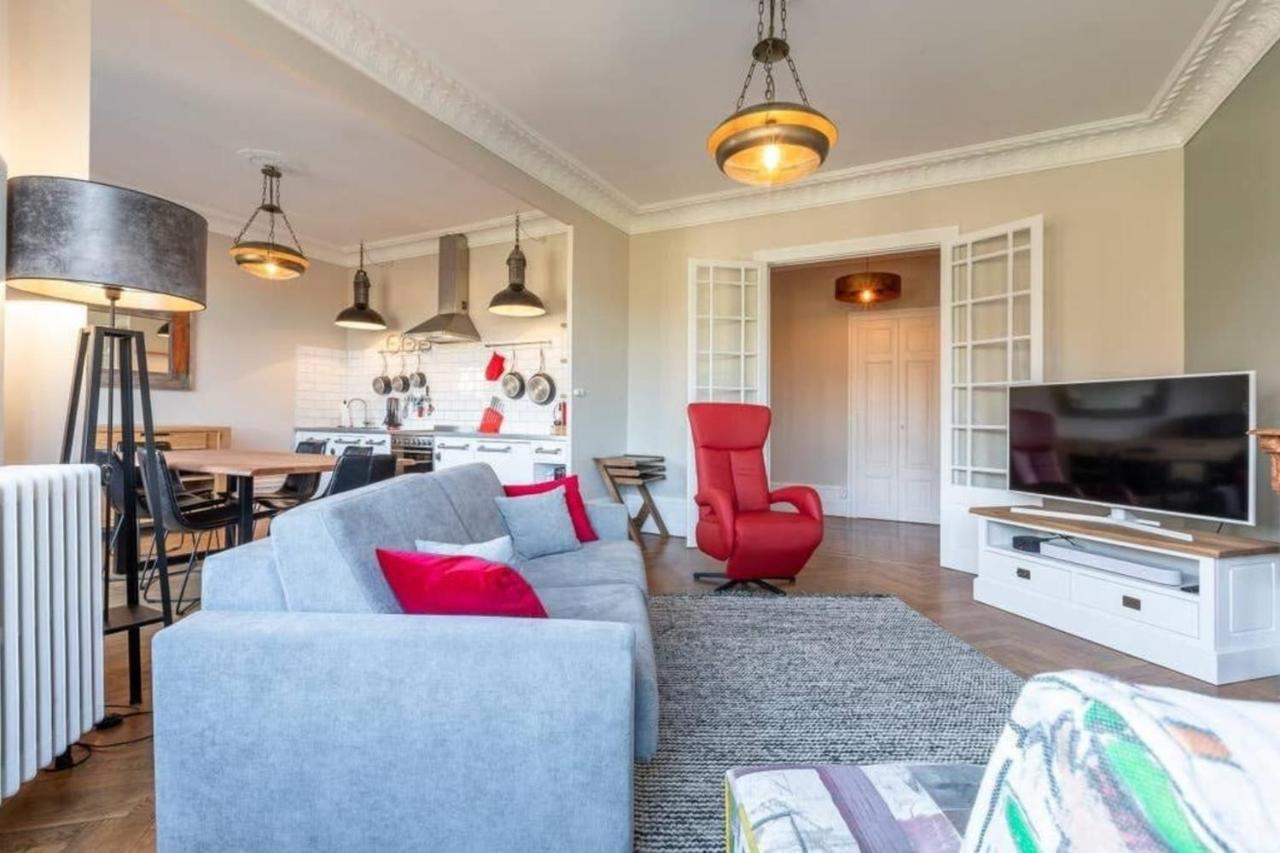 The Red Heart Of Annecy - Beautiful Apartment For 4 People エクステリア 写真